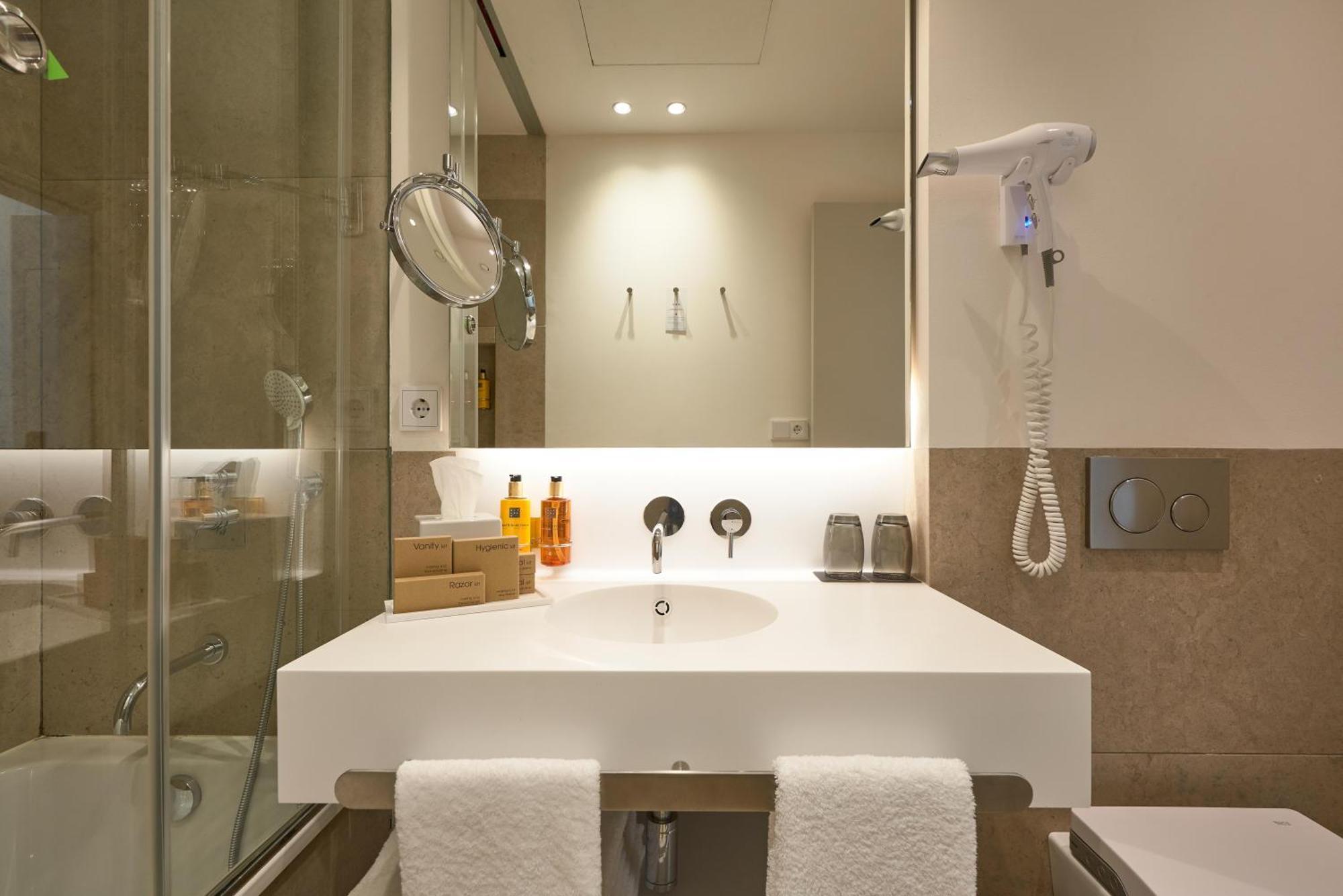 Hotel Kivir Севілья Екстер'єр фото